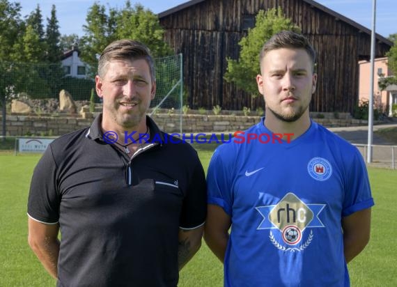 Mannschaftsfoto Saison 2019/20 Fussball Sinsheim - SV Adelshofen (© Kraichgausport / Loerz)